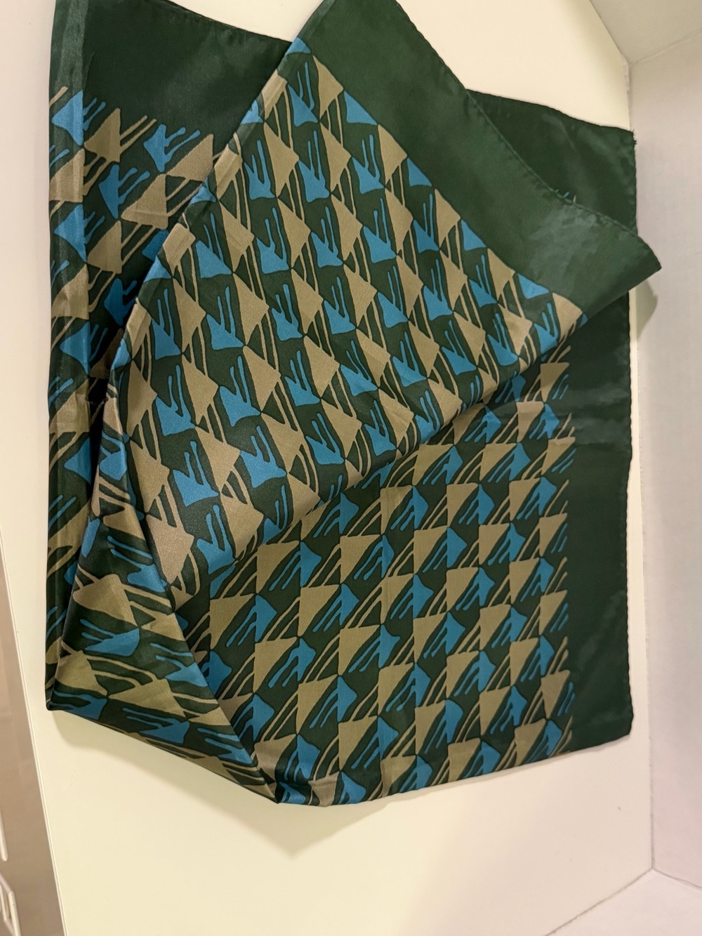 1970s Totes Rain Scarf Water Repellent Green and Teal Geometric Scarf - Picture 3 of 7